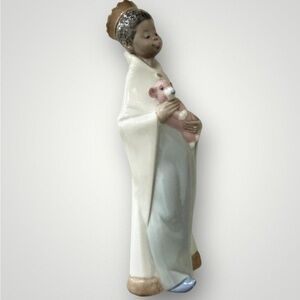 LLADRO KING BALTHASAR CHILDRENS NATIVITY PORCELAIN FIGURINE BY JUAN HUERTA